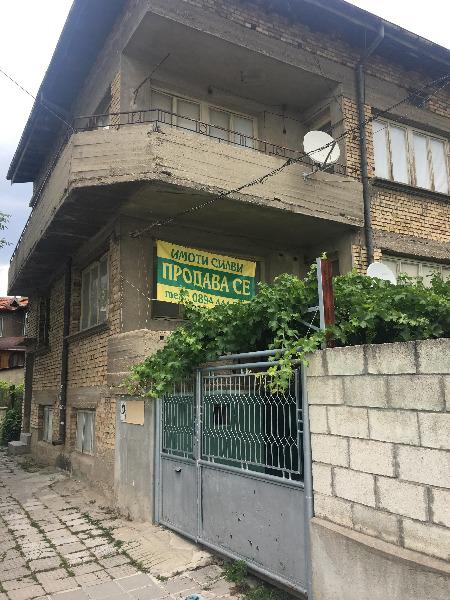 Продава  Етаж от къща град Шумен , Томбул джамия , 89 кв.м | 59884029