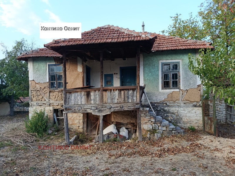 Продава КЪЩА, област Ловеч, с. Карлуково • 20000 € • 38442029 1 — Holmes.bg Продава КЪЩА, област Ловеч, с. Карлуково • 20000 € • 38442029 1