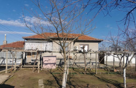 Продава Къща, с. Голям чардак
