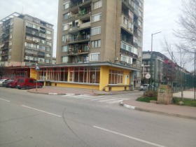 Обява Продава МАГАЗИН,град Пазарджик, Център
