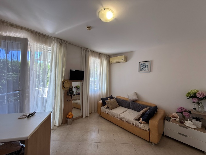 Продава 1-СТАЕН, област Бургас, с. Лозенец • 49000 € / 95835.67 лв. • 20508035 1 — Holmes.bg Продава 1-СТАЕН, област Бургас, с. Лозенец • 49000 € / 95835.67 лв. • 20508035 1