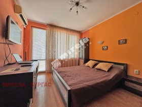Продава 1-стаен, град Бургас