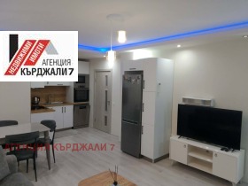 Продава 2-стаен, град Кърджали