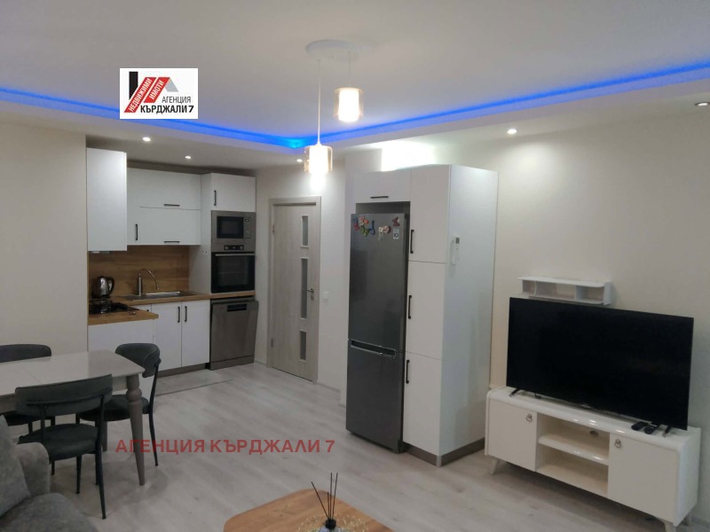 Продава 2-СТАЕН, град Кърджали, Възрожденци • 114000 € / 222964.62 лв. • 20556666 1 — Holmes.bg Продава 2-СТАЕН, град Кърджали, Възрожденци • 114000 € / 222964.62 лв. • 20556666 1