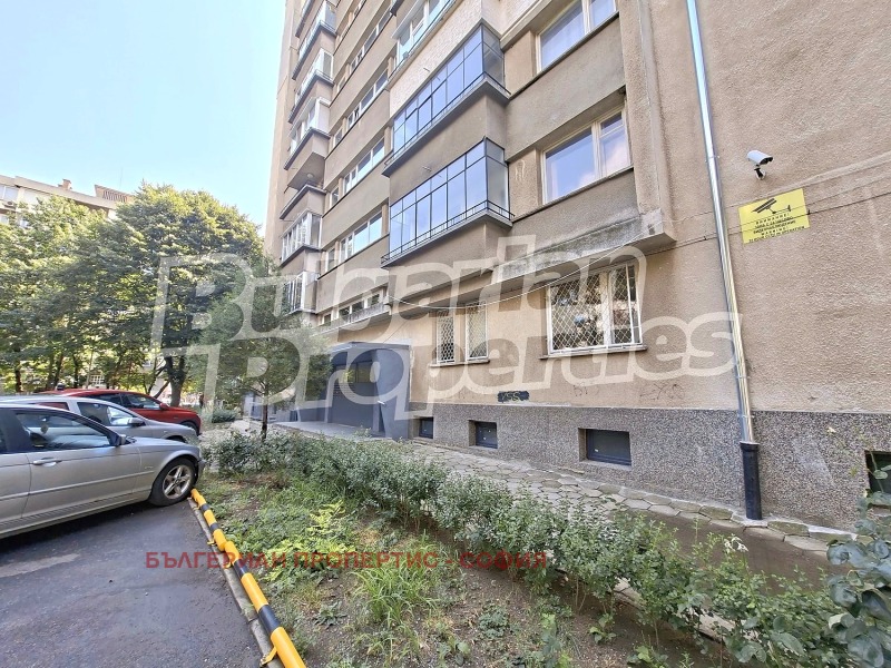 Продава 2-СТАЕН, град София, Банишора • 187000 € / 365740.21 лв. • 64645575 1 — Holmes.bg Продава 2-СТАЕН, град София, Банишора • 187000 € / 365740.21 лв. • 64645575 1