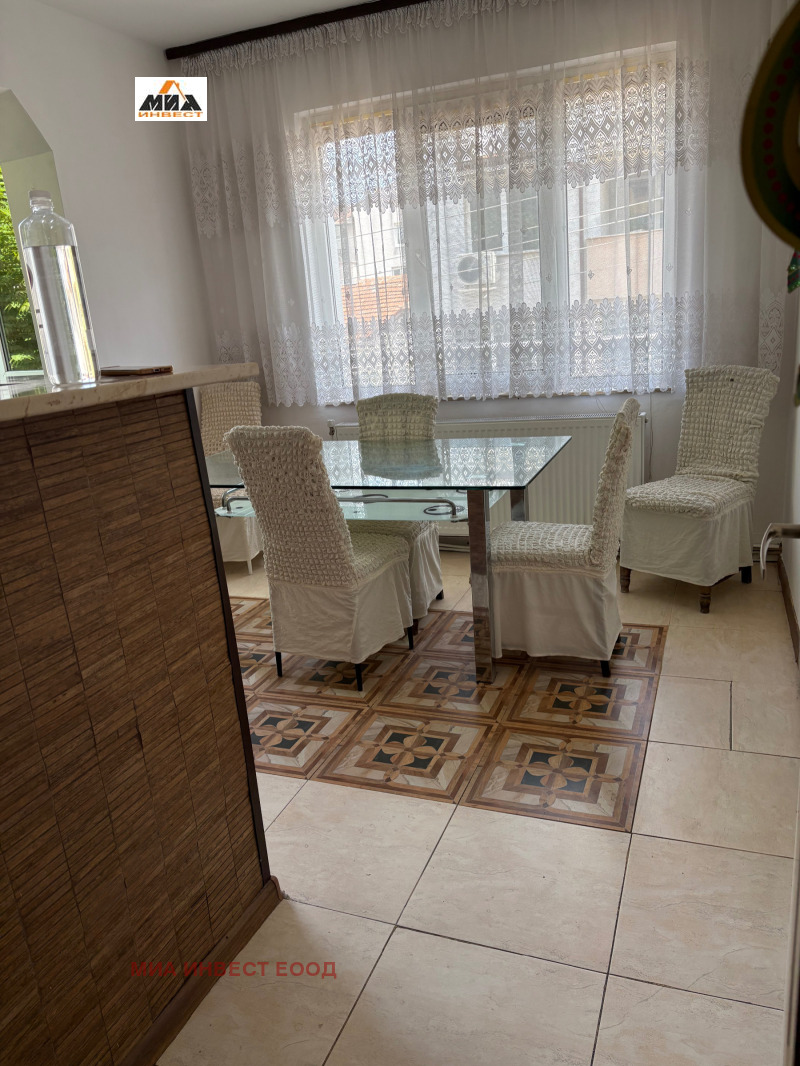 Продава 3-СТАЕН, град Враца, Център • 180000 € / 352049.40 лв. • 70889677 1 — Holmes.bg Продава 3-СТАЕН, град Враца, Център • 180000 € / 352049.40 лв. • 70889677 1