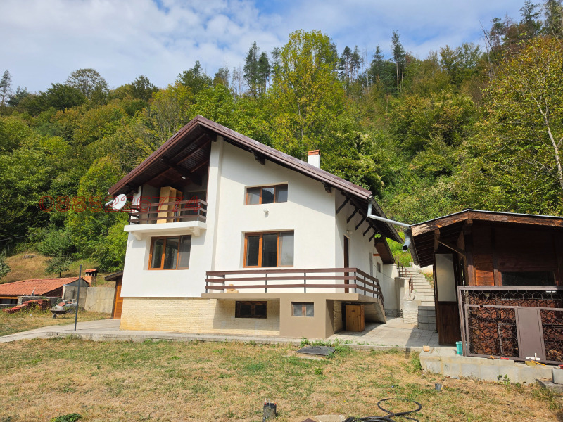 Продава КЪЩА, област Ловеч, с. Рибарица • 260000 € • 58070297 1 — Holmes.bg Продава КЪЩА, област Ловеч, с. Рибарица • 260000 € • 58070297 1
