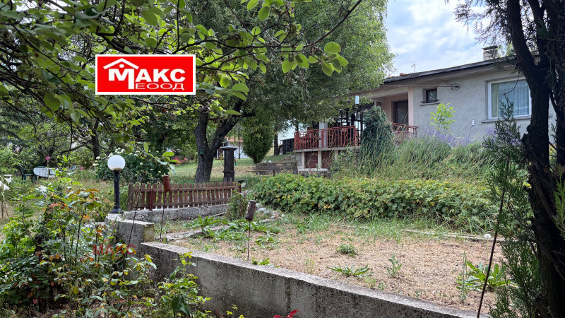 Продава ВИЛА, област Перник, с. Радуй • 49000 € • 87655975 1 — Holmes.bg Продава ВИЛА, област Перник, с. Радуй • 49000 € • 87655975 1