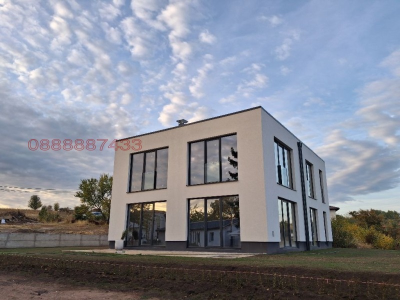 Продава КЪЩА, област София, с. Хераково • 347000 € • 98205559 1 — Holmes.bg Продава КЪЩА, област София, с. Хераково • 347000 € • 98205559 1