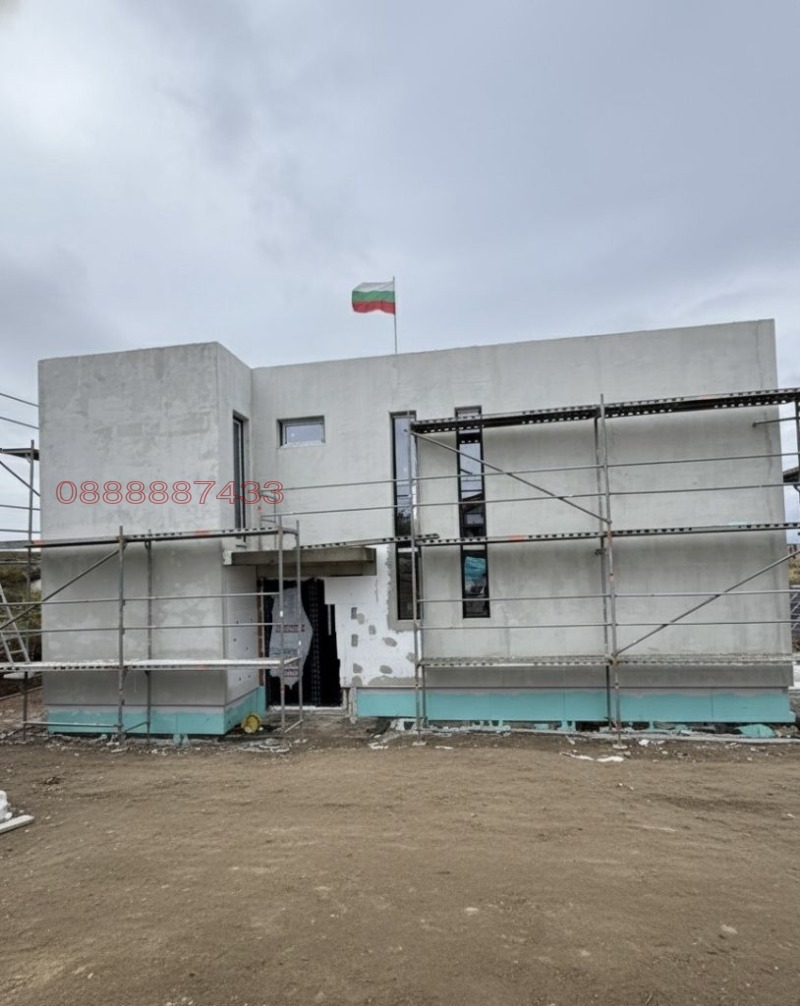 Продава КЪЩА, област София, с. Хераково • 338000 € / 661070.54 лв. • 74614011 1 — Holmes.bg Продава КЪЩА, област София, с. Хераково • 338000 € / 661070.54 лв. • 74614011 1