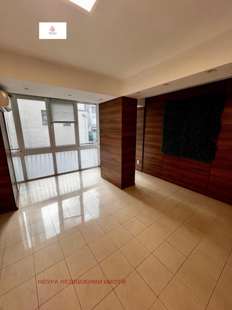 Продава ОФИС, град София, Медицинска академия • 550000 € / 1075706.50 лв. • 94051551 1 — Holmes.bg Продава ОФИС, град София, Медицинска академия • 550000 € / 1075706.50 лв. • 94051551 1
