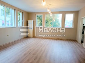 Продава Офис, гр. Батак