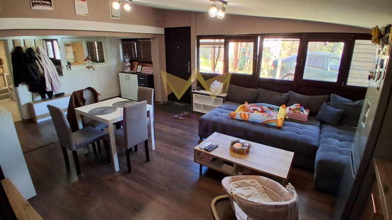 Продава КЪЩА, град Варна, м-т Боровец - юг • 130000 € / 254257.90 лв. • 81162557 1 — Holmes.bg Продава КЪЩА, град Варна, м-т Боровец - юг • 130000 € / 254257.90 лв. • 81162557 1