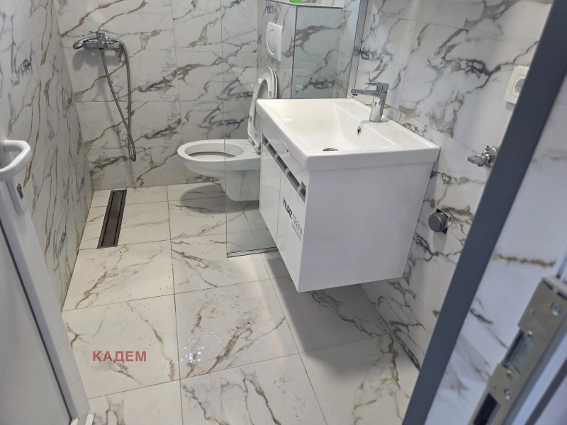 Продава ЕТАЖ ОТ КЪЩА, град Кюстендил, Бузлуджа • 127000 € • 65711213 1 — Holmes.bg Продава ЕТАЖ ОТ КЪЩА, град Кюстендил, Бузлуджа • 127000 € • 65711213 1