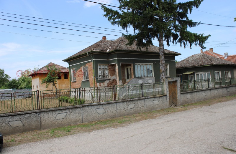 Продава КЪЩА, област Видин, с. Антимово • 39900 € / 78037.62 лв. • 31806858 1 — Holmes.bg Продава КЪЩА, област Видин, с. Антимово • 39900 € / 78037.62 лв. • 31806858 1