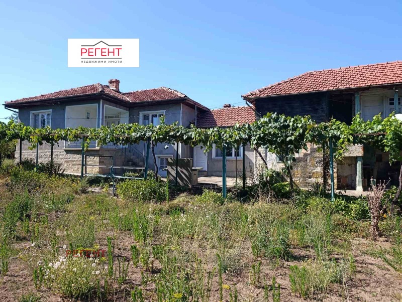 Продава КЪЩА, област Габрово, с. Градище • 45000 € • 73761753 1 — Holmes.bg Продава КЪЩА, област Габрово, с. Градище • 45000 € • 73761753 1