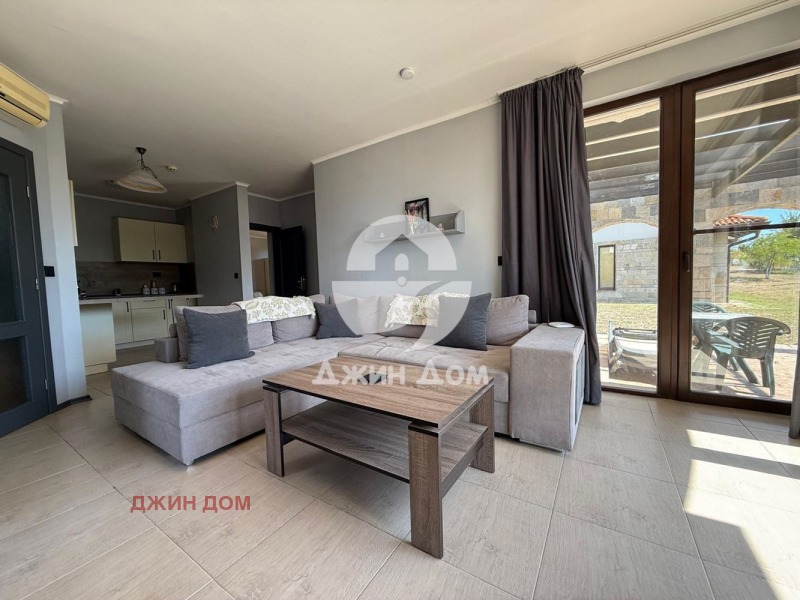 Продава 3-СТАЕН, област Бургас, с. Кошарица • 117000 € • 64602643 1 — Holmes.bg Продава 3-СТАЕН, област Бургас, с. Кошарица • 117000 € • 64602643 1