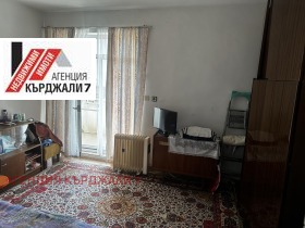 Продава къща град Кърджали Байкал - [1] 