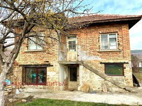 Продажба на имоти в с. Вишовград, област Велико Търново - изображение 9 