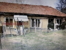 Продава Къща, с. Къкрина