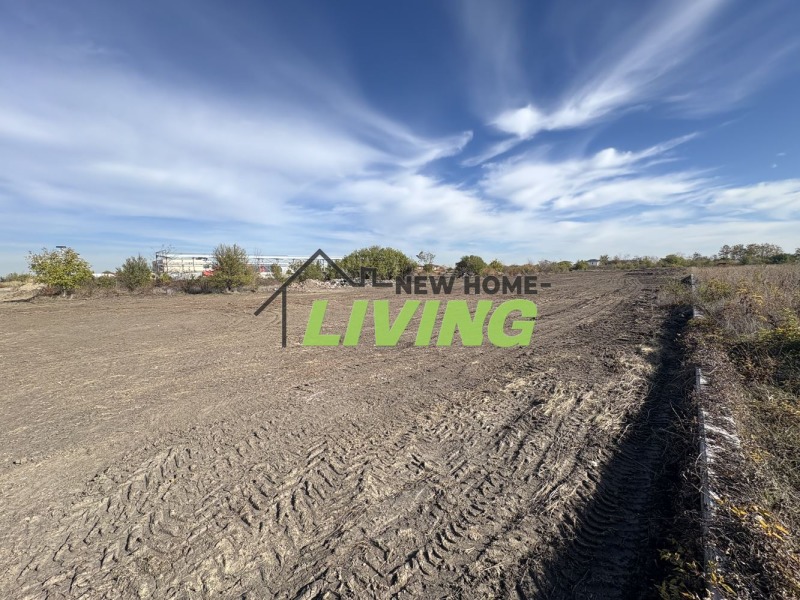 Продава ПАРЦЕЛ, град Пловдив, Беломорски • 910000 € / 1779805.30 лв. • 45266638 1 — Holmes.bg Продава ПАРЦЕЛ, град Пловдив, Беломорски • 910000 € / 1779805.30 лв. • 45266638 1