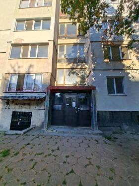 Продава 2-стаен, град София