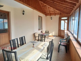 Обява Продава КЪЩА,град Варна, м-т Горна Трака