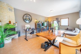 Обява Продава КЪЩА,град Варна, Изгрев