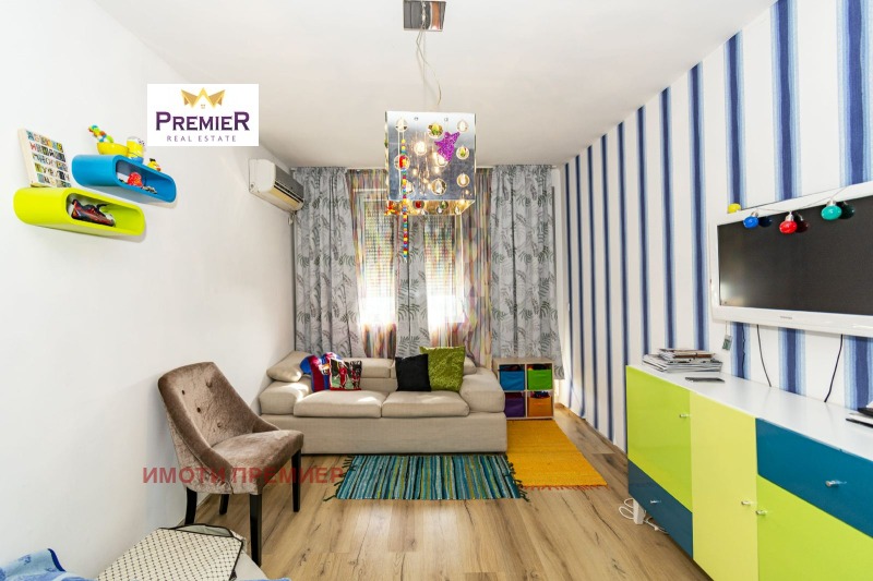 Продава 3-СТАЕН, град Бургас, Меден рудник - зона В • 93500 € / 182870.11 лв. • 81401132 1 — Holmes.bg Продава 3-СТАЕН, град Бургас, Меден рудник - зона В • 93500 € / 182870.11 лв. • 81401132 1