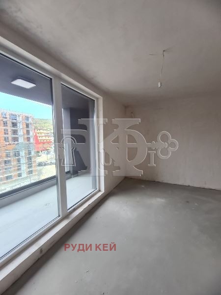Продава 2-СТАЕН, град Варна, Левски 1 • 178000 € / 348137.74 лв. • 56813193 1 — Holmes.bg Продава 2-СТАЕН, град Варна, Левски 1 • 178000 € / 348137.74 лв. • 56813193 1