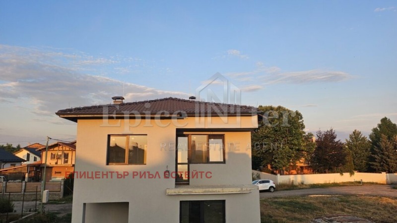 Продава КЪЩА, област София, гр. Костинброд • 299000 € / 584793.17 лв. • 70668294 1 — Holmes.bg Продава КЪЩА, област София, гр. Костинброд • 299000 € / 584793.17 лв. • 70668294 1