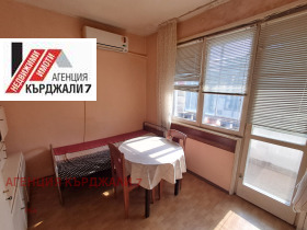 3-СТАЕН, 86 m2 - Holmes.bg 3-СТАЕН, 86 m2