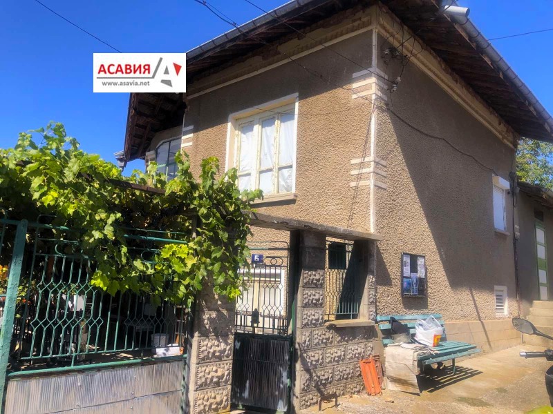 Продава КЪЩА, област Ловеч, с. Дойренци • 55000 € • 63556450 1 — Holmes.bg Продава КЪЩА, област Ловеч, с. Дойренци • 55000 € • 63556450 1