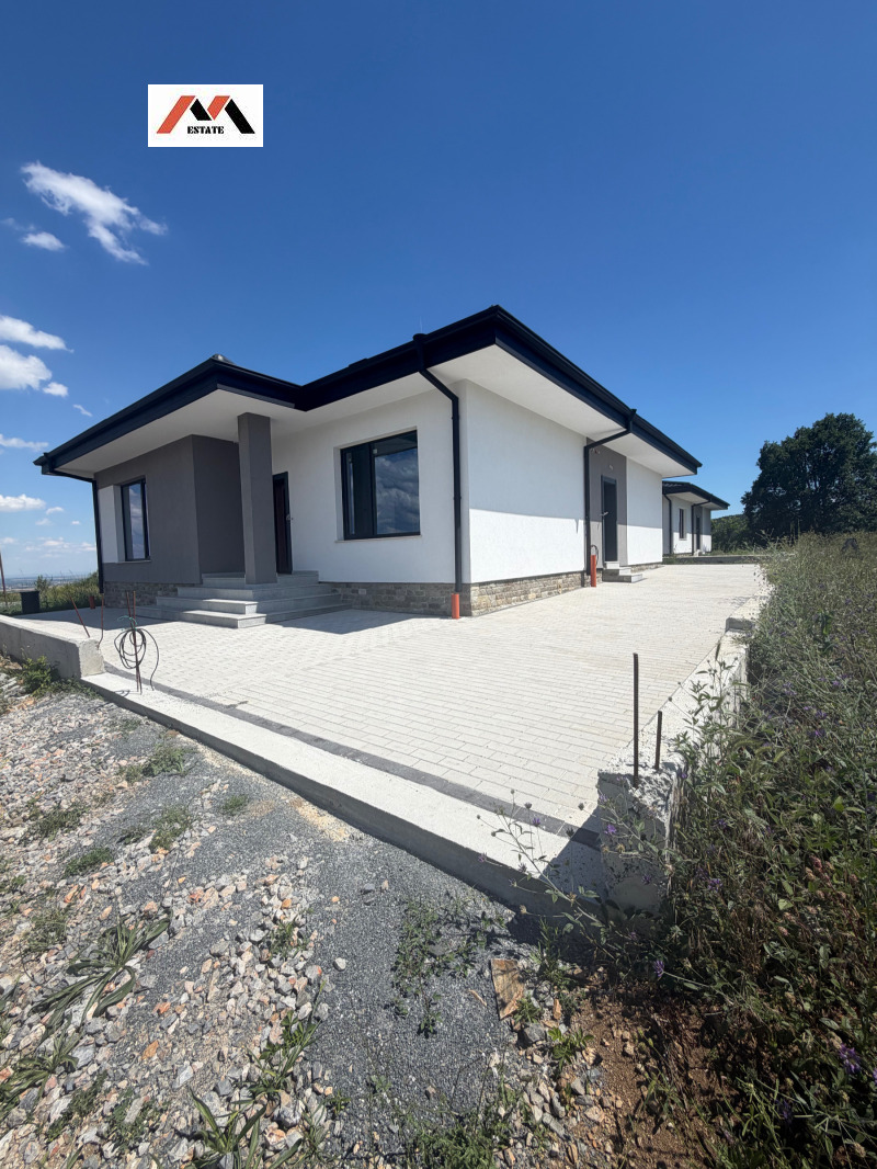 Продава КЪЩА, област Стара Загора, с. Малка Верея • 200000 € / 391166.00 лв. • 22512918 1 — Holmes.bg Продава КЪЩА, област Стара Загора, с. Малка Верея • 200000 € / 391166.00 лв. • 22512918 1