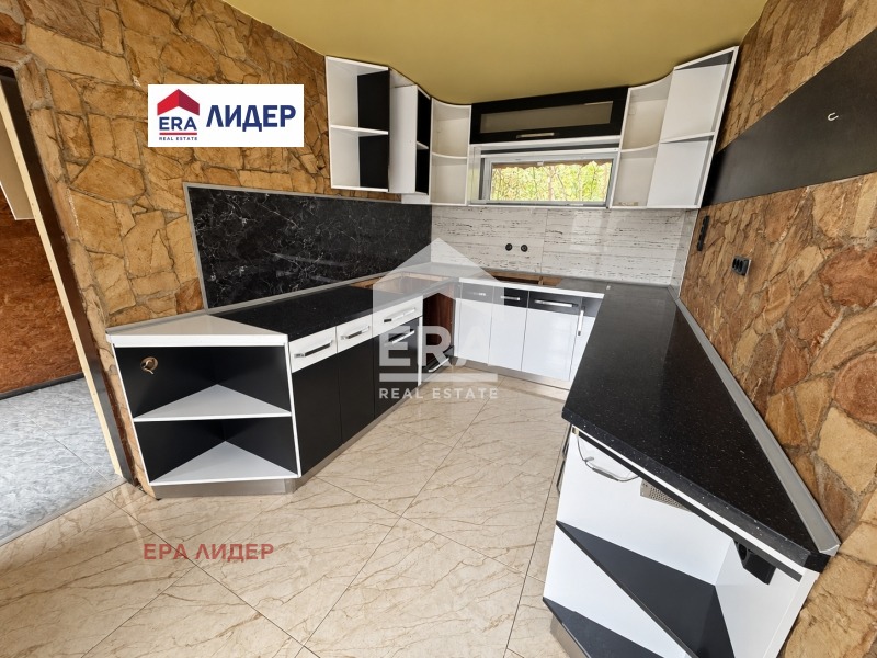 Продава КЪЩА, област Русе, с. Щръклево • 79900 € • 60309274 1 — Holmes.bg Продава КЪЩА, област Русе, с. Щръклево • 79900 € • 60309274 1