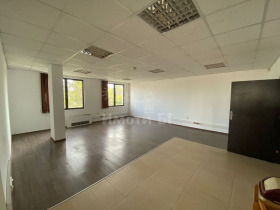 Продажба на офиси в град София - изображение 3 