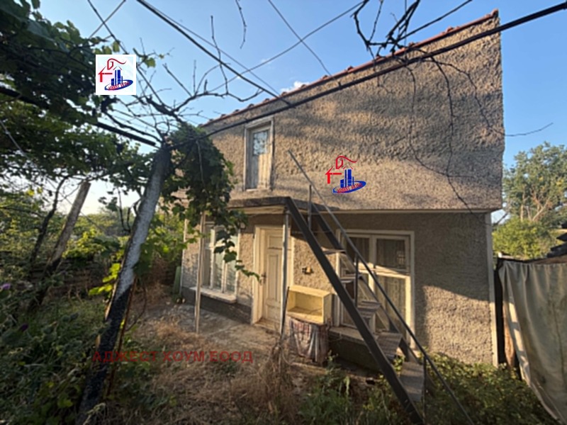 Продава ВИЛА, град Шумен, Макак • 47000 € • 92166232 1 — Holmes.bg Продава ВИЛА, град Шумен, Макак • 47000 € • 92166232 1