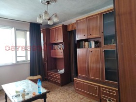 Обява Продава 3-СТАЕН,град Благоевград, Идеален център