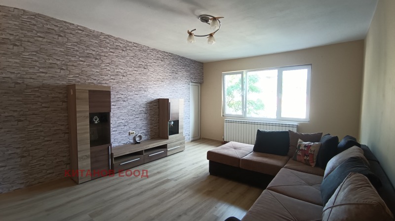 Продава МНОГОСТАЕН, град Благоевград, Идеален център • 155000 € • 33878433 1 — Holmes.bg Продава МНОГОСТАЕН, град Благоевград, Идеален център • 155000 € • 33878433 1