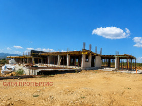 Продава 3-стаен, град Благоевград