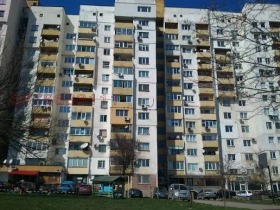 Продава 3-стаен, град София