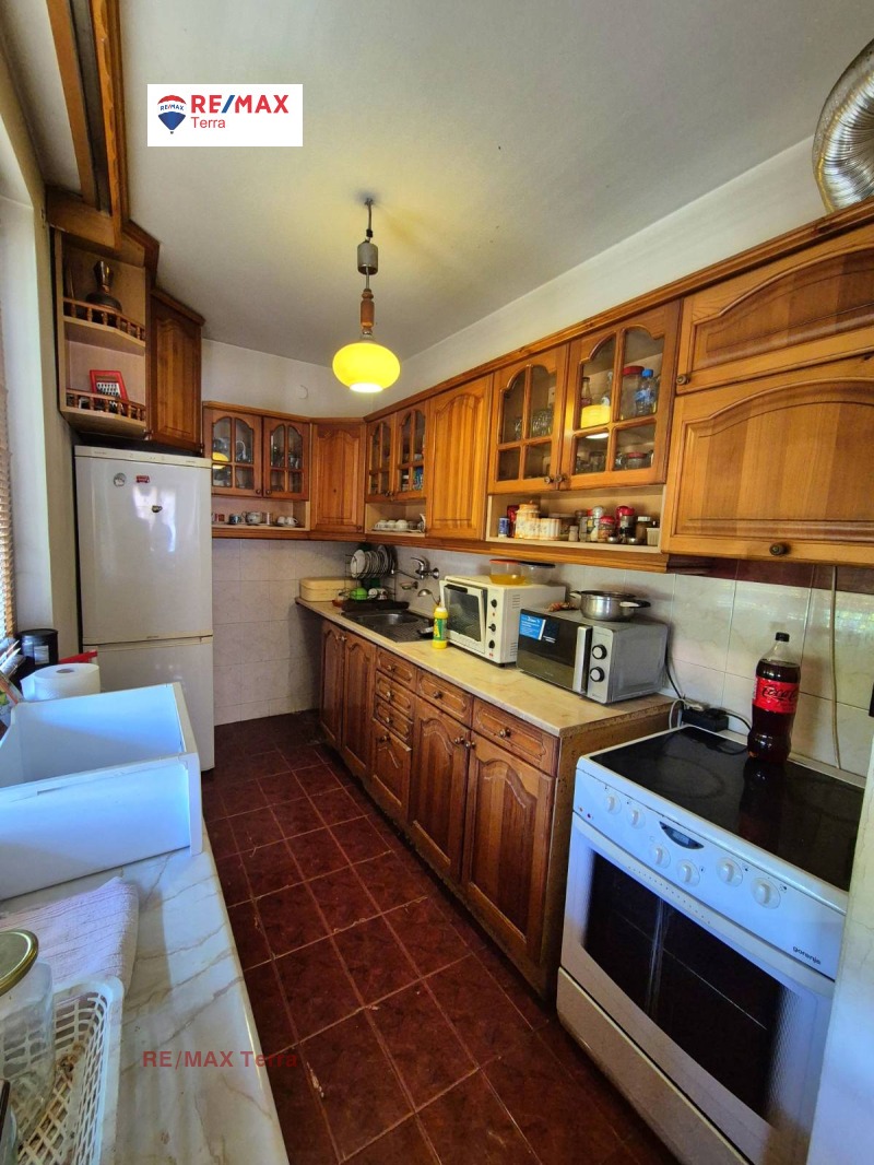 Продава КЪЩА, област София, гр. Етрополе • 292000 € • 70080556 1 — Holmes.bg Продава КЪЩА, област София, гр. Етрополе • 292000 € • 70080556 1