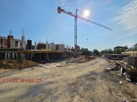 Продава 4-стаен, град София