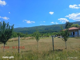 Продава Парцел, с. Кленовик
