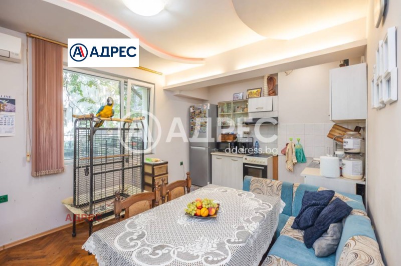 Продава МНОГОСТАЕН, град Варна, ВИНС-Червен площад • 270000 € / 528074.10 лв. • 48963674 1 — Holmes.bg Продава МНОГОСТАЕН, град Варна, ВИНС-Червен площад • 270000 € / 528074.10 лв. • 48963674 1