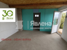 Обява Продава КЪЩА,град Варна, м-т Боровец - север