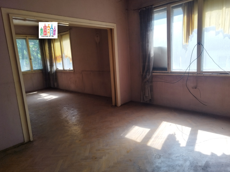 Продава МНОГОСТАЕН, град София, Оборище • 499000 € / 975959.17 лв. • 82919299 1 — Holmes.bg Продава МНОГОСТАЕН, град София, Оборище • 499000 € / 975959.17 лв. • 82919299 1