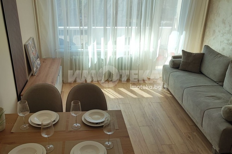 Продава 3-СТАЕН, град София, Дружба 1 • 215000 € / 420503.45 лв. • 22412637 1 — Holmes.bg Продава 3-СТАЕН, град София, Дружба 1 • 215000 € / 420503.45 лв. • 22412637 1