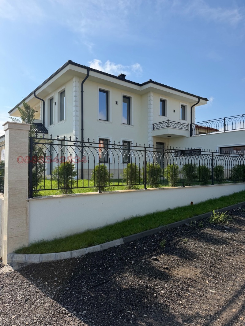 Продава КЪЩА, област Пловдив, с. Белащица • 590000 € • 44930539 1 — Holmes.bg Продава КЪЩА, област Пловдив, с. Белащица • 590000 € • 44930539 1