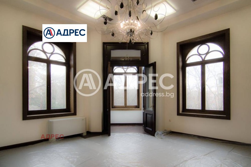 Продава КЪЩА, град Варна, Център • 6408000 € / 12532958.64 лв. • 15641517 1 — Holmes.bg Продава КЪЩА, град Варна, Център • 6408000 € / 12532958.64 лв. • 15641517 1